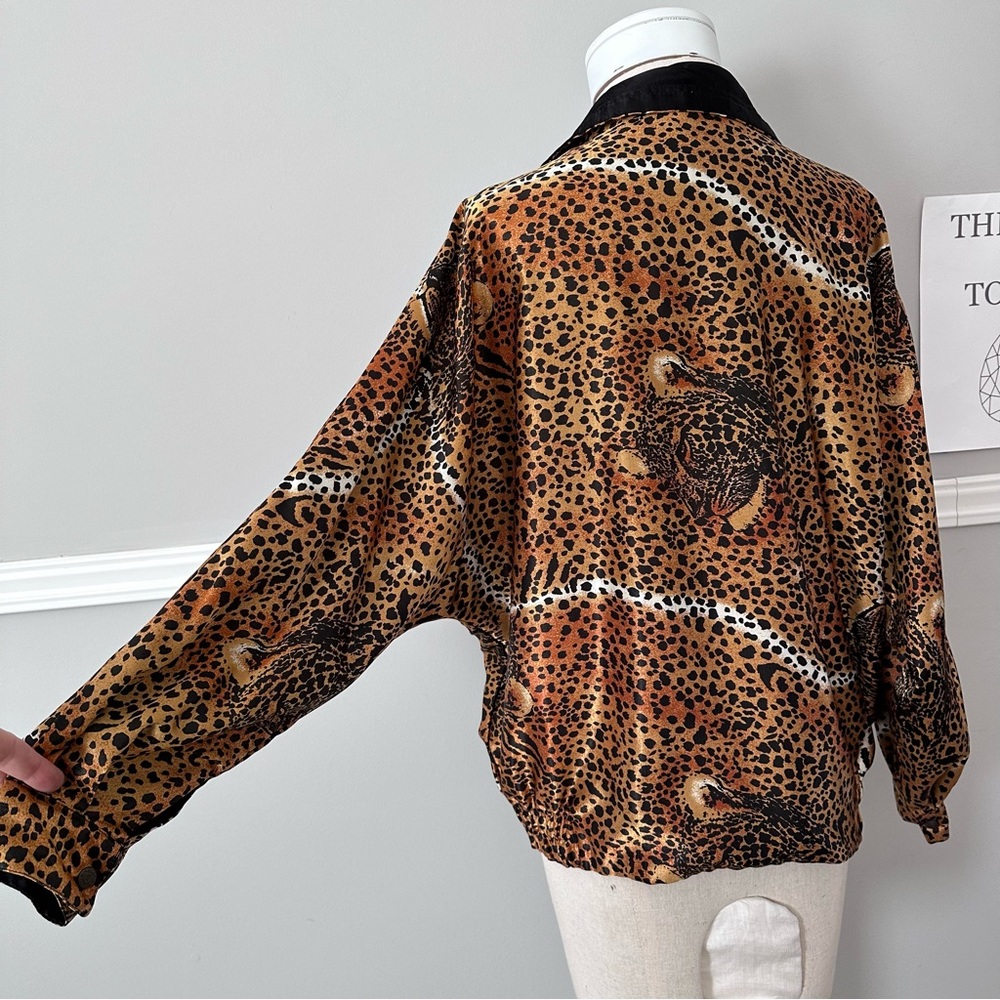 Vintage 80s Baddie Seoul Olympics Cheetah Print Jacket - Picture 5 of 13